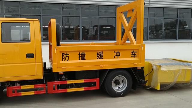 多種防撞型號掃路車，滿足不同工程需求